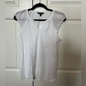 White Banana Republic top. Size small.
